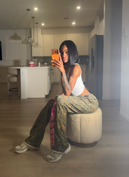 LIMITED MIERU CAMO SWEATS