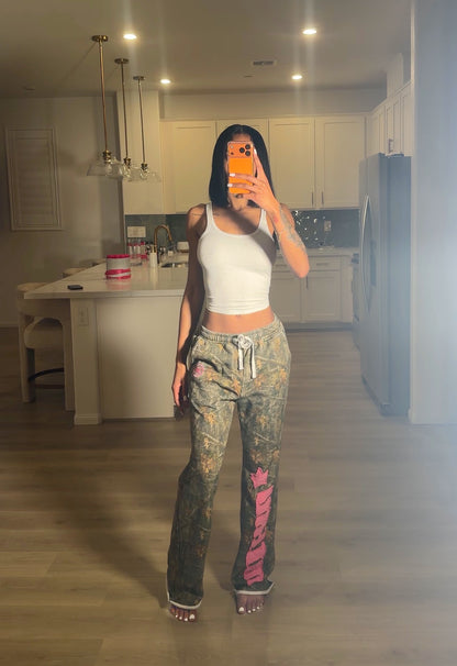 LIMITED MIERU CAMO SWEATS